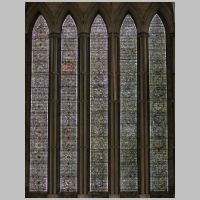 York Minster, The Five Sisters Window, photo Jules & Jenny, Wikipedia.jpg